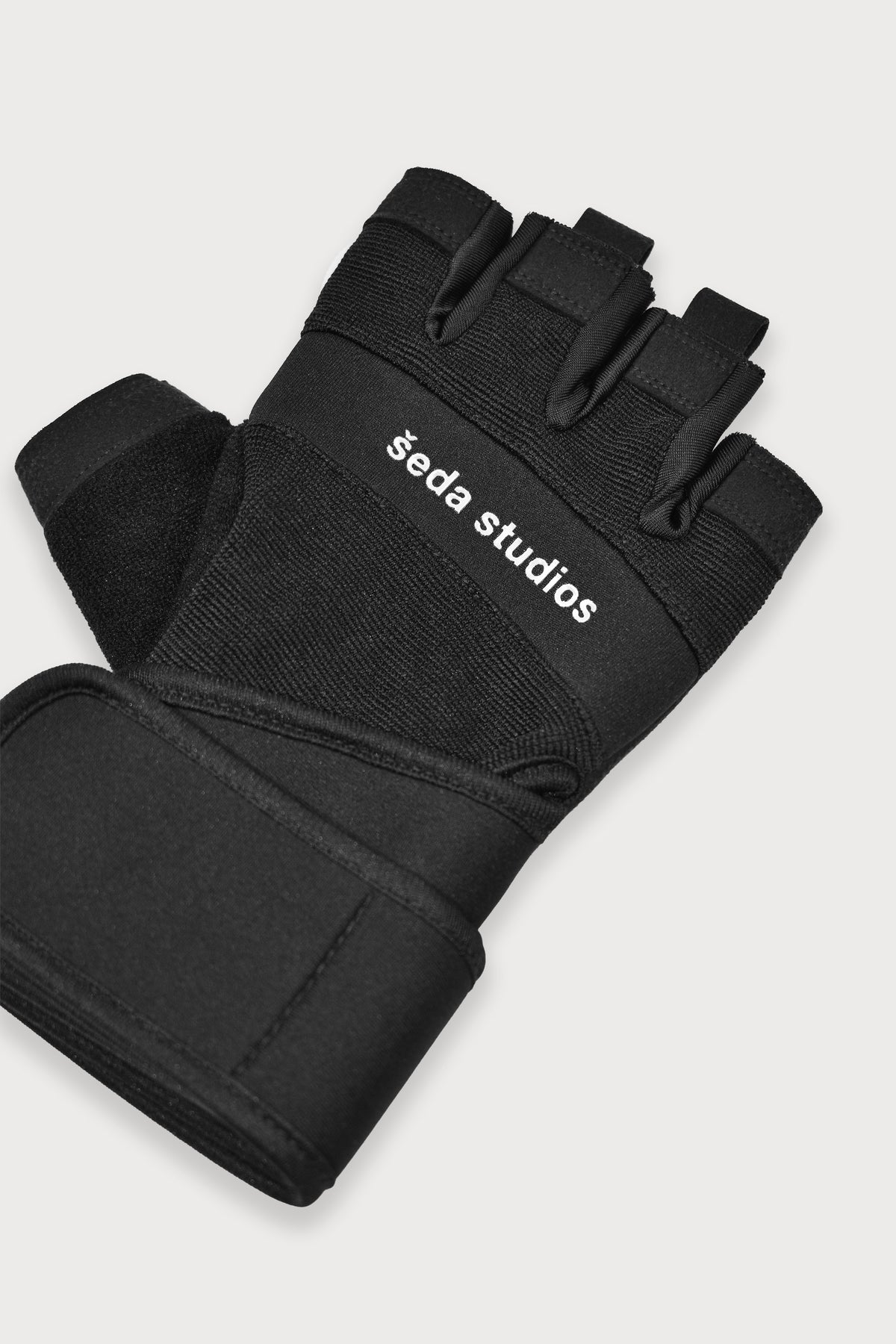 Combat Fitness Gloves - Black / White