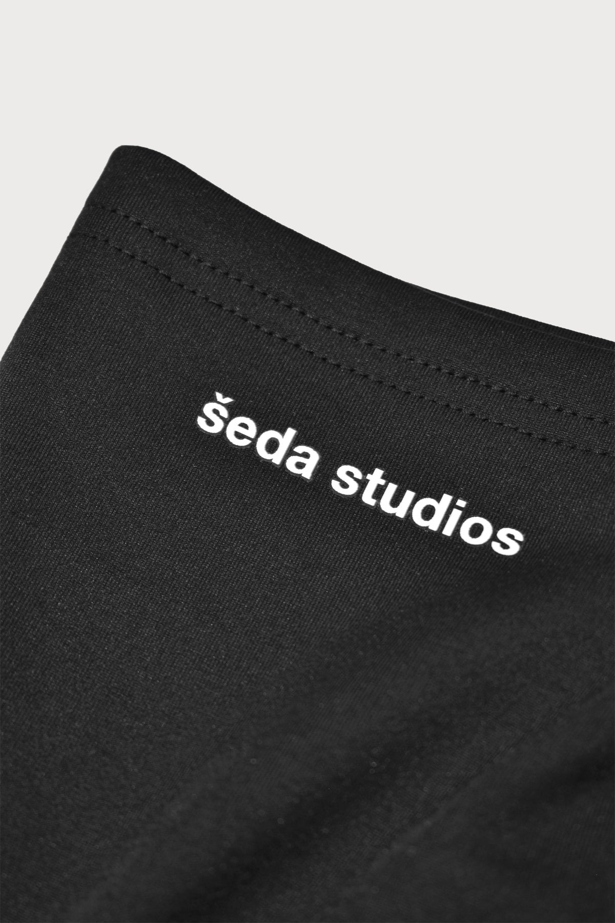 Combat Snood Scarf - Black / White